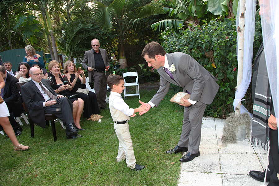 Hirschorn Sundy House Wedding — wedding photo 5 by Lloyd's Studio
