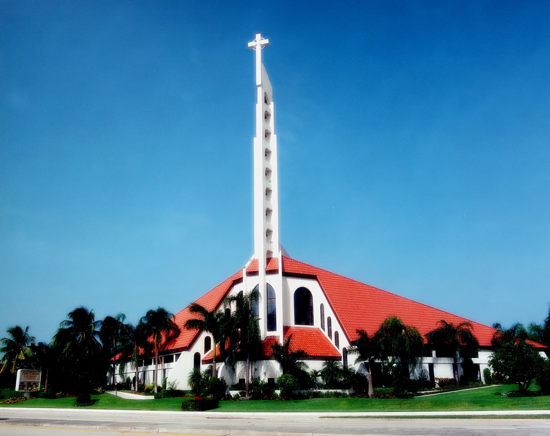 Architectural photography by Lloyd's Studio in South Florida